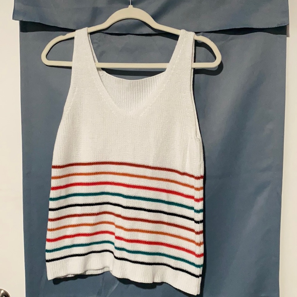 Womens sweater tank top Size Large